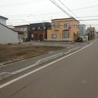 東側11.00m公道