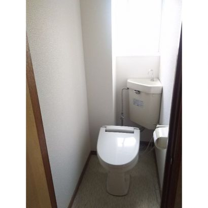 トイレ、温便座です。