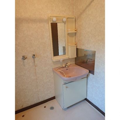 洗面所 シャンプードレッサー